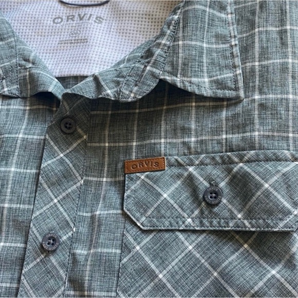 Orvis Men's Grey Checkered Shirt - Picture 4 of 6